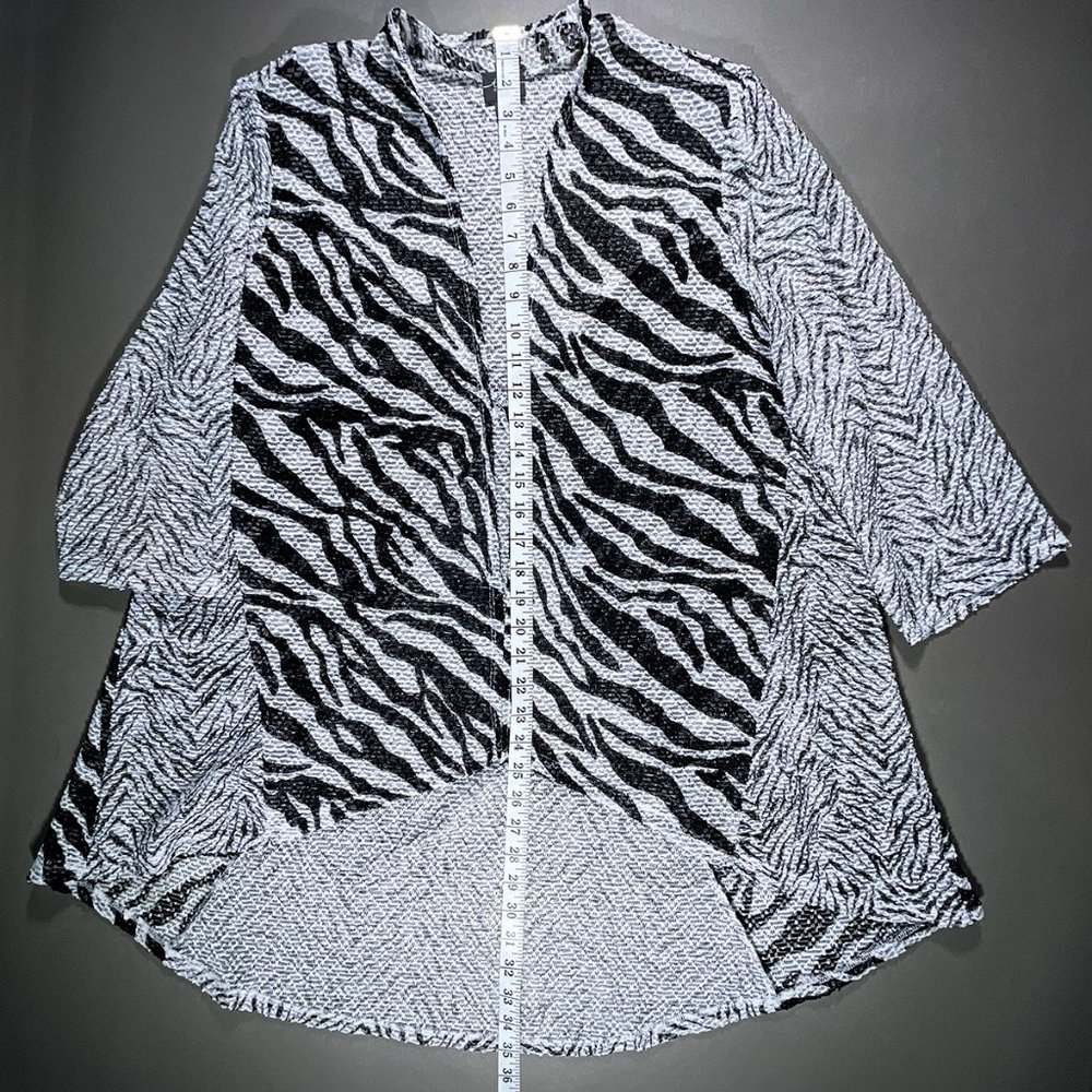 Travelers by Chico's B/W Zebra Print Jacket Sheer Open‎ Front Size 3 or US 16 - Picture 13 of 16